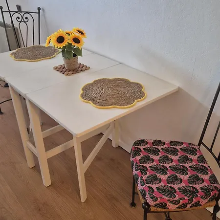 Apartment Pompidou-chaleureux-lumineux